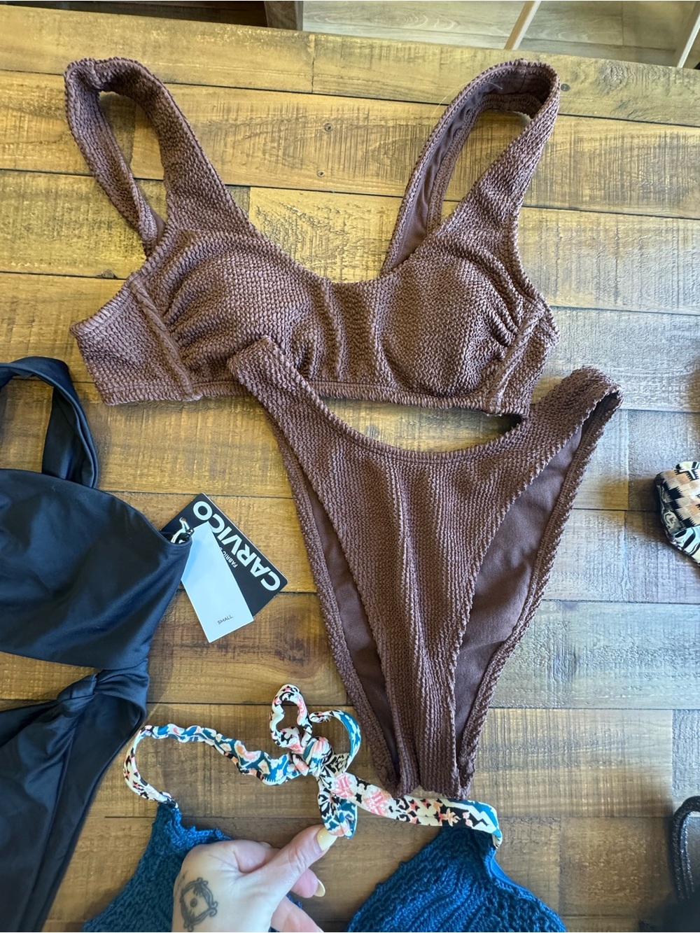 Bikini bundle - Picture 10 of 10